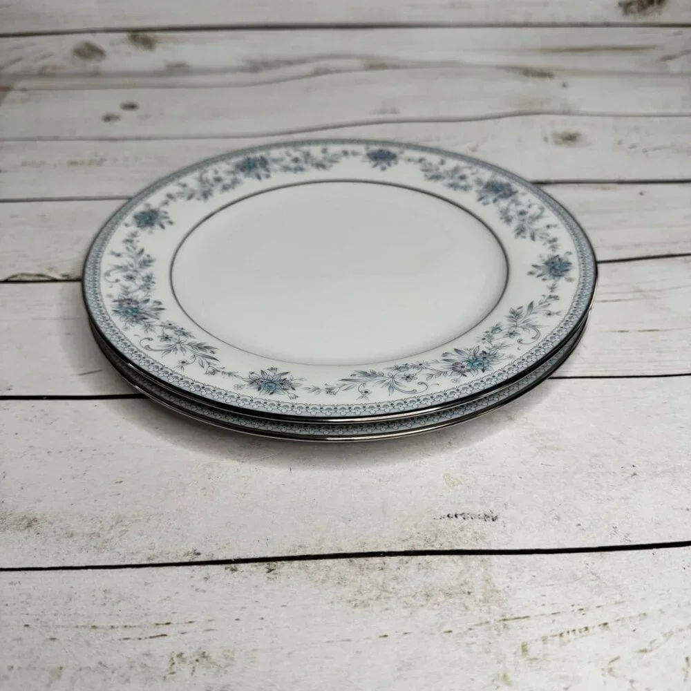Noritake Blue Hill 2482 Salad Plates Set of 2 Blue Floral Sri Lanka‎